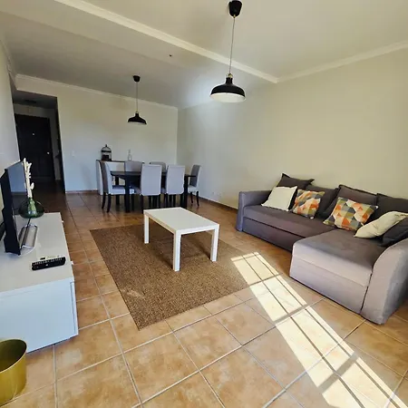 Pera-moradia T3 * Pêra