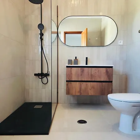 Pera-moradia T3 Ferienhaus