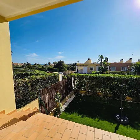Pera-moradia T3 Ferienhaus *